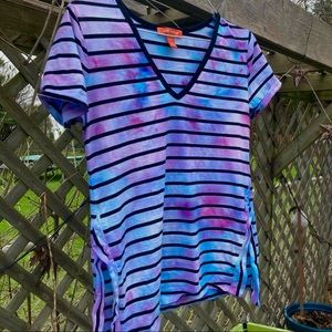 Women’s XS dark bubblegum striped V-neck